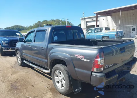2011 Toyota Tacoma Base V6 z USA, uszkodzony, nr VIN 3TMLU4EN3BM058133